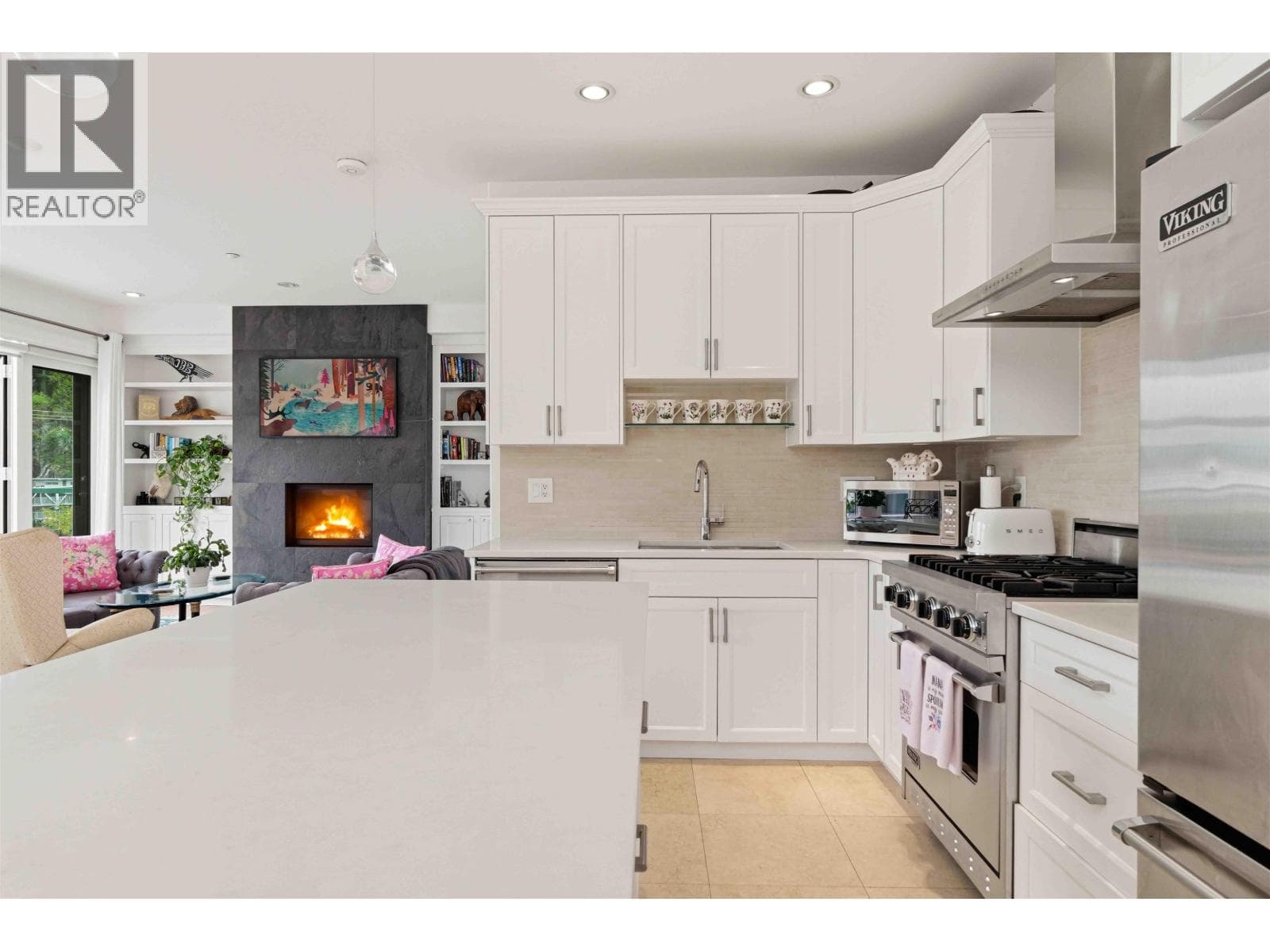 PH 1 6688 ROYAL AVENUE — photo 3