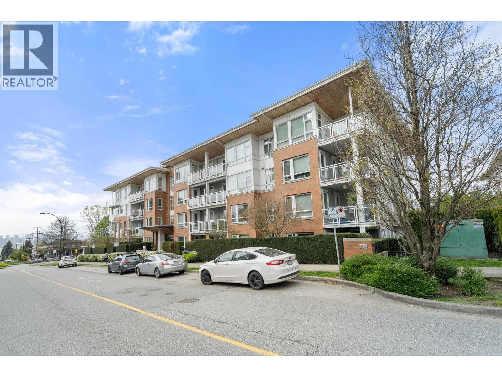 101 717 CHESTERFIELD AVENUE — photo 2