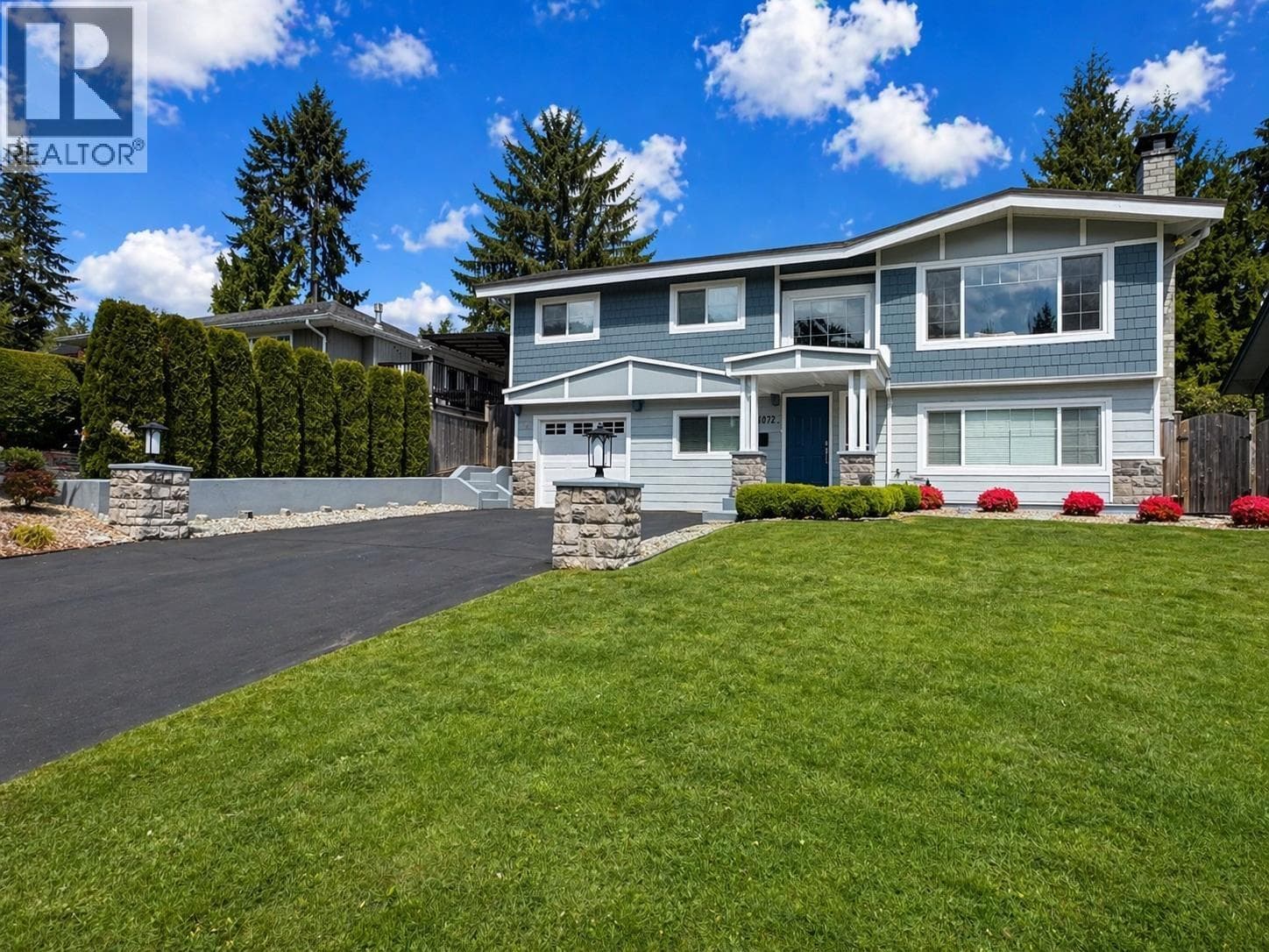 4072 VIOLET STREET — photo 2