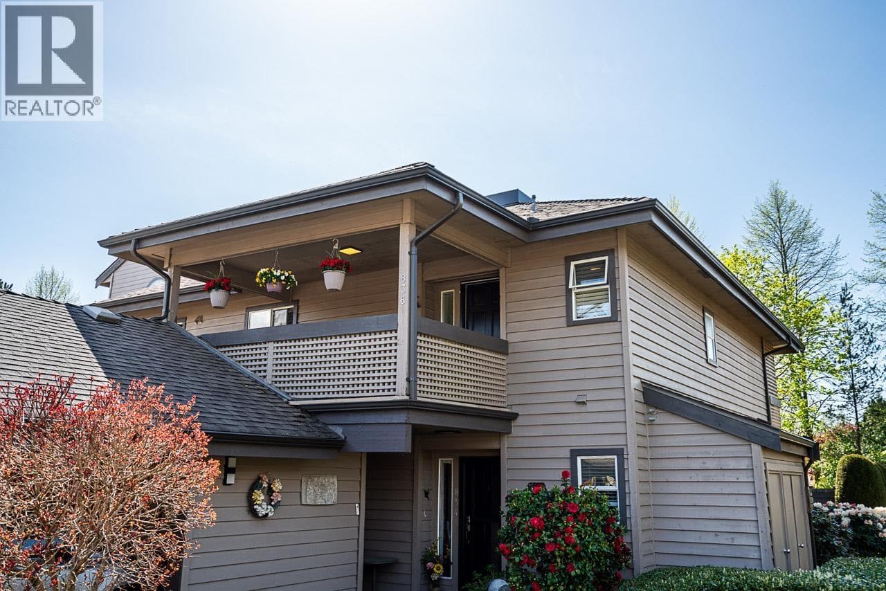 836 ROCHE POINT DRIVE — main photo