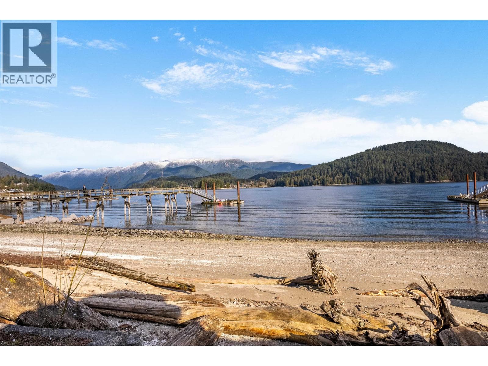 450 BEACHVIEW DRIVE — photo 3