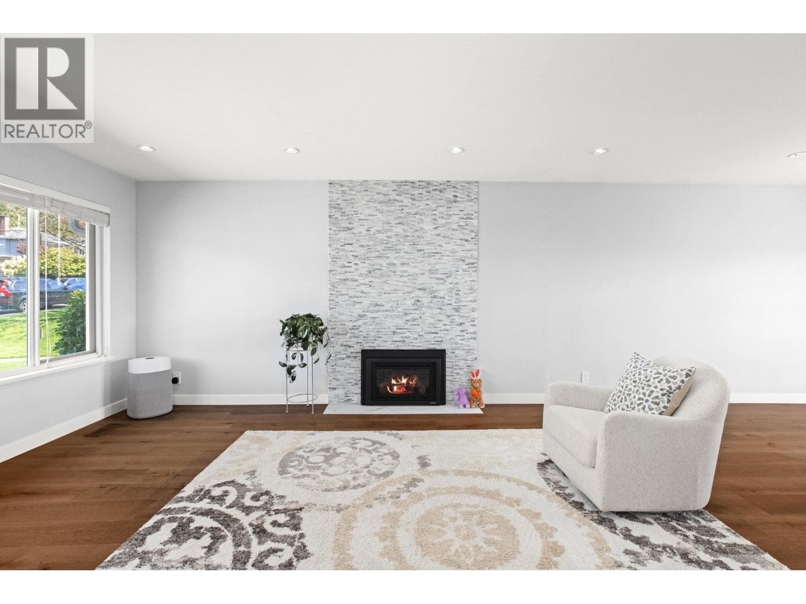 219 E 26TH STREET — main photo