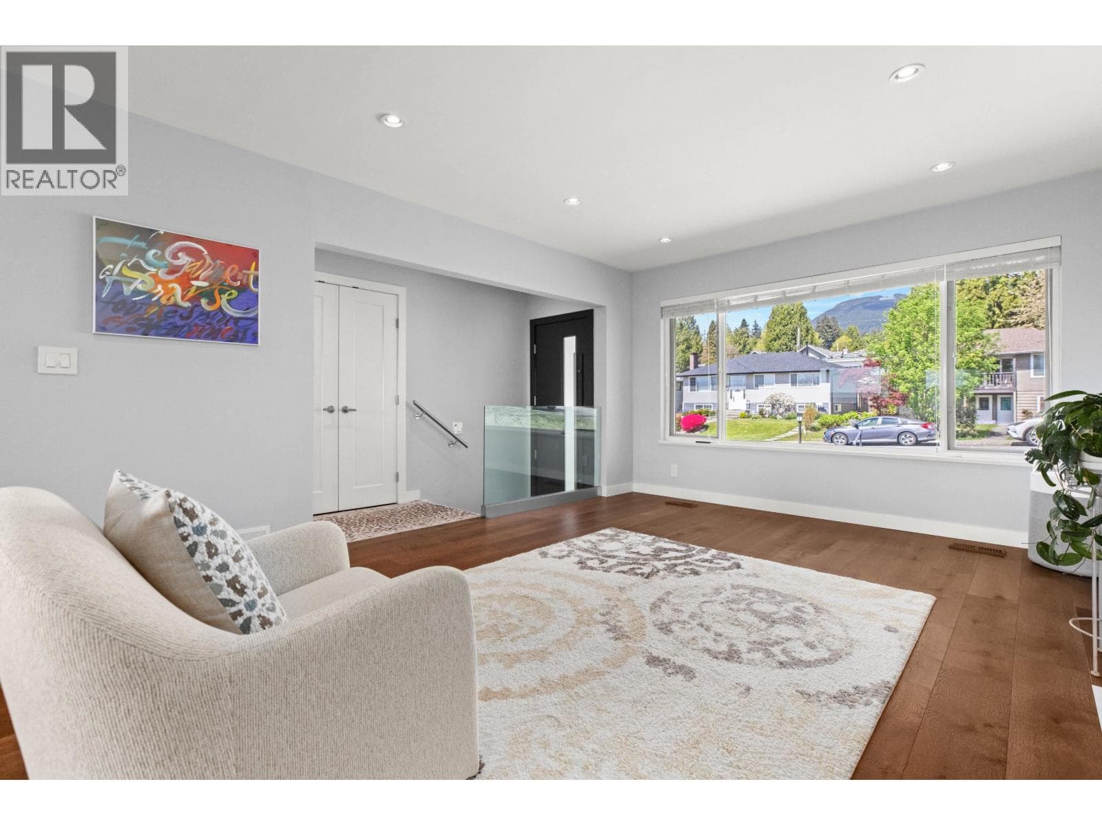 219 E 26TH STREET — photo 2