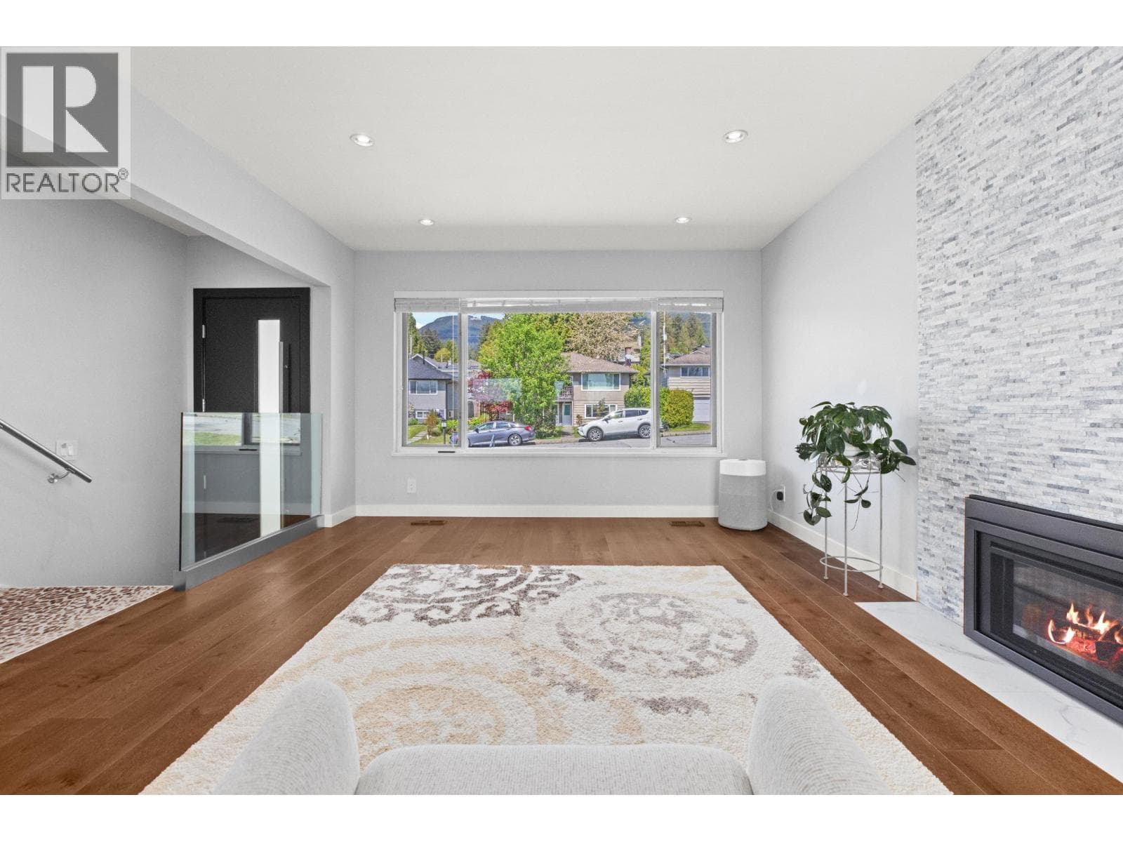 219 E 26TH STREET — photo 3