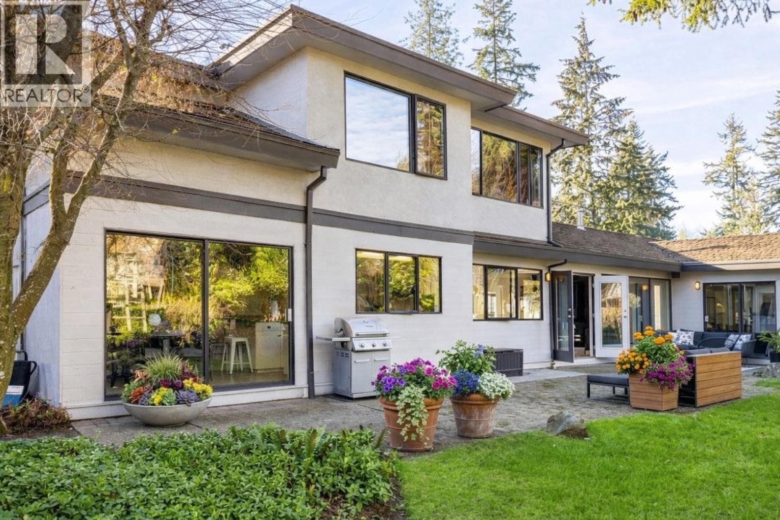 4198 SUNSET BOULEVARD — main photo